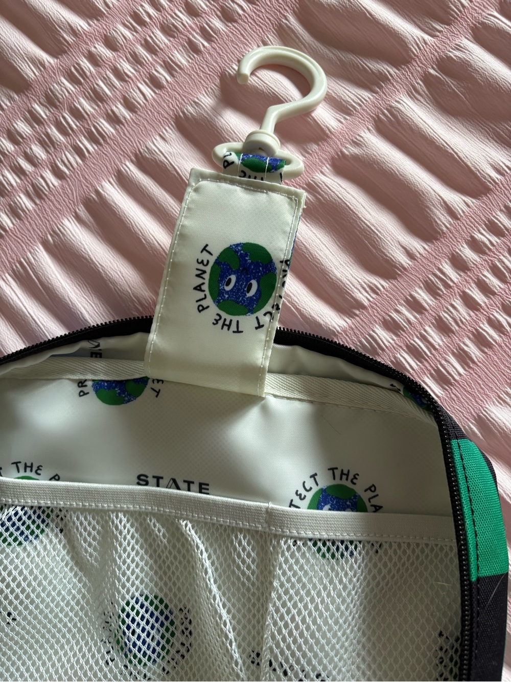 STATE Toiletry Bag with removable clear liquids pouch - Picture 7 of 8
